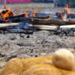 20.09.2015 Dębno. Pieczenie ziemniaków. / Krzysztof Żołądek / Radio Kielce