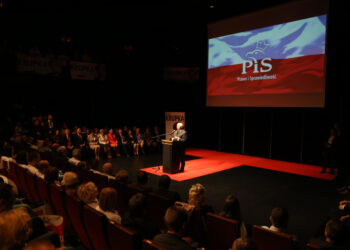 Konwencja PiS w KCK (6 października 2015 r.) / Piotr Michalski / Radio Kielce