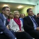 Ogłoszenie wyników wyborów w sztabie PSL (25 października 2015 r) / Robert Felczak / Radio Kielce