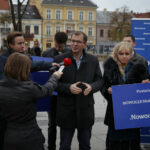 Konferencja Nowoczesnej na kieleckim Rynku (23 października 2015 r.) / Piotr Michalski / Radio Kielce