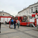 Sprzęt strażacki na kieleckim Rynku (21 października 2015 r.) / Piotr Michalski / Radio Kielce