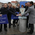 Konferencja Nowoczesnej na kieleckim Rynku (23 października 2015 r.) / Piotr Michalski / Radio Kielce