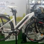 08.10.2015. Targi Bike Expo. Rower elektryczny / Marek Cender / Radio Kielce