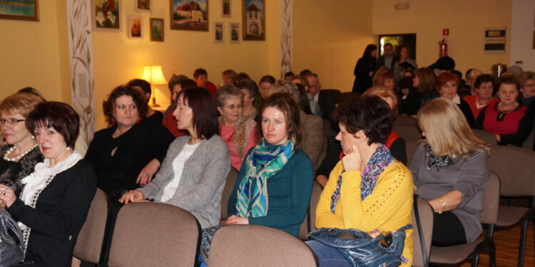 Forum Kobiet Aktywnych Ziemi Sandomierskiej / Grażyna Szlęzak-Wójcik / Radio Kielce