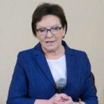 23.10.2015. Ewa Kopacz spotkała się w Kielcach z przedstawicielami kół gospodyń wiejskich z województwa świętokrzyskiego / Bartłomiej Zapała / Radio Kielce