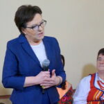 23.10.2015. Ewa Kopacz spotkała się w Kielcach z przedstawicielami kół gospodyń wiejskich z województwa świętokrzyskiego / Bartłomiej Zapała / Radio Kielce