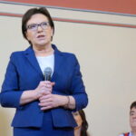 23.10.2015. Ewa Kopacz spotkała się w Kielcach z przedstawicielami kół gospodyń wiejskich z województwa świętokrzyskiego / Bartłomiej Zapała / Radio Kielce