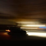 30.10.2015 Kielce. Ciemności spowiły ul. Ściegiennego, przy której znajdują się główne kieleckie nekropolie. / Wojciech Habdas / Radio Kielce