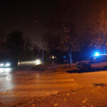 30.10.2015 Kielce. Ciemności spowiły ul. Ściegiennego, przy której znajdują się główne kieleckie nekropolie. / Wojciech Habdas / Radio Kielce