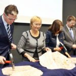 19.10.2015 Podzamcze Chęcińskie. Otwarcie Europejskiego Centrum Edukacji Geologicznej / Wojciech Habdas / Radio Kielce