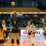 15.10.2015. Inauguracja Orlen Ligi: Impel Wrocław - KSZO Ostrowiec / Kamil Król / Radio Kielce