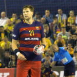 17.10.2015. Mecz 5. kolejki Ligi Mistrzów piłkarzy ręcznych: Vive Tauron Kielce - FC Barcelona / Kamil Król / Radio Kielce