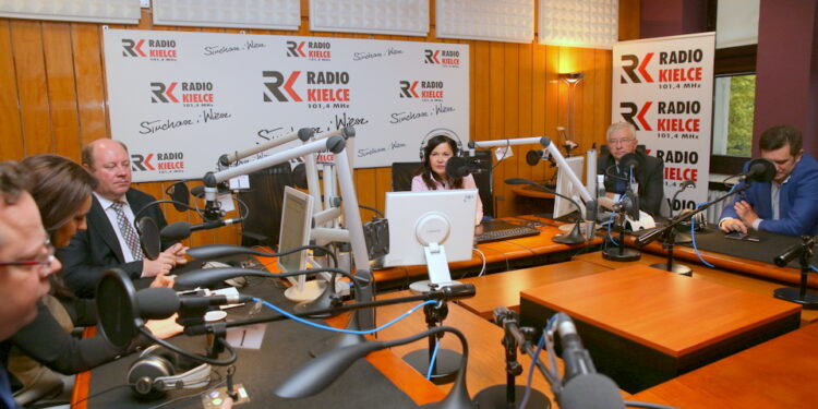 18.10.2015. Studio polityczne / Kamil Król / Radio Kielce