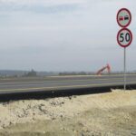 14.10.2015. Minister infrastruktury i rozwoju Maria Wasiak oraz minister spraw zagranicznych Grzegorz Schetyna wizytowali budowę trasy S7 / Robert Felczak / Radio Kielce