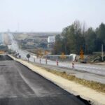 14.10.2015. Minister infrastruktury i rozwoju Maria Wasiak oraz minister spraw zagranicznych Grzegorz Schetyna wizytowali budowę trasy S7 / Robert Felczak / Radio Kielce