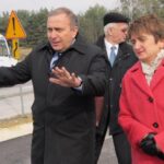 14.10.2015. Minister infrastruktury i rozwoju Maria Wasiak oraz minister spraw zagranicznych Grzegorz Schetyna wizytowali budowę trasy S7 / Robert Felczak / Radio Kielce