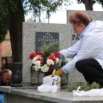 30.10.2015. Ostatnie porządki na Cmentarzu Starym w Kielcach / Kamil Król / Radio Kielce