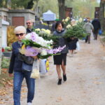 30.10.2015. Ostatnie porządki na Cmentarzu Starym w Kielcach / Kamil Król / Radio Kielce