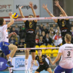 30.10.2015. Inauguracja PlusLigi siatkarzy: Effector Kielce - Skra Bełchatów / Kamil Król / Radio Kielce