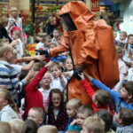 07.10.2015. Akcja "Pierwszaki - zdrowo i bezpiecznie do szkoły" / Kamil Król / Radio Kielce