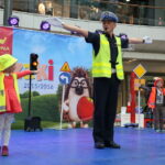 07.10.2015. Akcja "Pierwszaki - zdrowo i bezpiecznie do szkoły" / Kamil Król / Radio Kielce