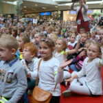 07.10.2015. Akcja "Pierwszaki - zdrowo i bezpiecznie do szkoły" / Kamil Król / Radio Kielce