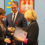 21.10.2015. Zarząd Województwa Świętokrzyskiego nagrodził regionalnych twórców / Kamil Król / Radio Kielce