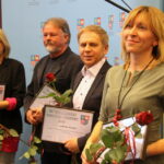 21.10.2015. Zarząd Województwa Świętokrzyskiego nagrodził regionalnych twórców / Kamil Król / Radio Kielce