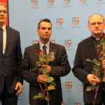 21.10.2015. Zarząd Województwa Świętokrzyskiego nagrodził regionalnych twórców / Kamil Król / Radio Kielce