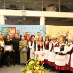 21.10.2015. Zarząd Województwa Świętokrzyskiego nagrodził regionalnych twórców / Kamil Król / Radio Kielce