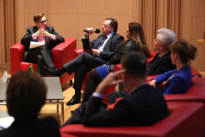 20.10.2015 Kielce. Debata III Sektor - Biznes - Samorząd. Współpraca dla rozwoju regionu. / Wojciech Habdas / Radio Kielce