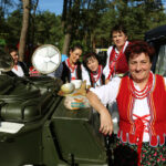 4.10.2015 Kielce. Msza święta w kieleckiej katedrze rozpoczęła tegoroczne święto myśliwych „Hubertusa”. Później imprezy odbywały się na Stadionie Leśnym. / Wojciech Habdas / Radio Kielce