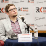 22.10.2015 Kielce. Przedwyborcza debata dotycząca edukacji i rynku pracy dla młodych ludzi. Kamil Piwowarski - KW Partia Razem / Wojciech Habdas / Radio Kielce