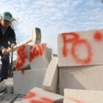 5.10.2015 Kielce. Członkowie ugrupowania Nowoczesna podczas konferencji próbowali "skruszyć partyjny i urzędniczy beton" / Wojciech Habdas / Radio Kielce