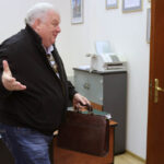 26.10.2015. Andrzej Grajewski podczas decydujących rozmów z prezydentem Kielc Wojciechem Lubawskim w sprawie zakupu Korony / Wojciech Habdas / Radio Kielce