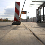 26.10.2015. Usterki przy nowym przystanku przy ulicy Źródłowej / Wojciech Habdas / Radio Kielce