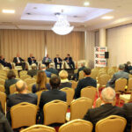 9.10.2015 Kielce. Panele dyskusyjne. Turystyczne szanse regionu oraz Inwestowanie w Świętokrzyskie / Wojciech Habdas / Radio Kielce