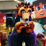 27.10.2015 Kielce. Pierwszaki w Galerii Korona uczą się bezpieczeństwa / Stanisław Blinstrub / Radio Kielce