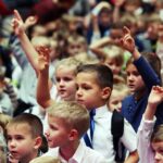 27.10.2015 Kielce. Pierwszaki w Galerii Korona uczą się bezpieczeństwa / Stanisław Blinstrub / Radio Kielce