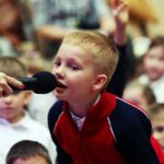 27.10.2015 Kielce. Pierwszaki w Galerii Korona uczą się bezpieczeństwa / Stanisław Blinstrub / Radio Kielce