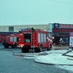 12.10.2015 Włoszczowa. Pożar sklepu meblowego / Jarosław Dragan / Radio Kielce