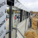 26.10.2015. Usterki przy nowym przystanku przy ulicy Źródłowej / Robert Felczak / Radio Kielce