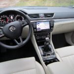 07.10.2015 Nowa Skoda Suberb / Robert Felczak / Radio Kielce