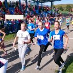 09.10.2015 Nowiny. Mistrzostwa województwa świętokrzyskiego w sztafetowych biegach przełajowych / Maciej Makuła / Radio Kielce