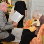 30.10.2015 Sandomierz. Regina Sitarek z Sandomierza obchodziła dzisiaj 105. urodziny. / Ewelina Ura-Kamińska / Wydział Kultury, Promocji, Sportu i Turystyki Urząd Miejski w Sandomierzu