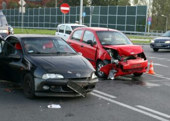01.10.2015 Kielce. Wypadek na wiadukcie u zbiegu ulic 1-go Maja i Gosiewskiego / Stanisław Blinstrub / Radio Kielce