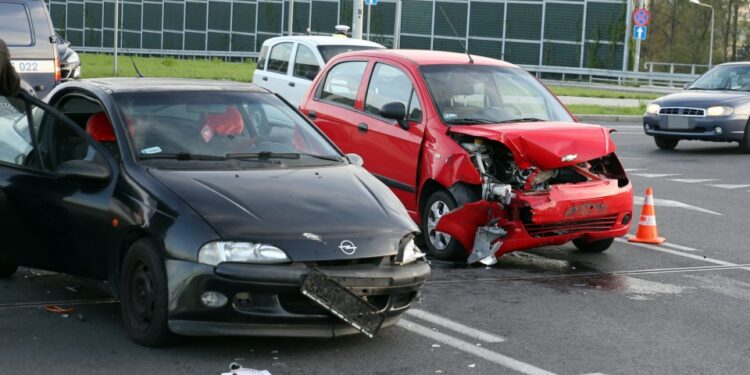 01.10.2015 Kielce. Wypadek na wiadukcie u zbiegu ulic 1-go Maja i Gosiewskiego / Stanisław Blinstrub / Radio Kielce
