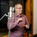 Krzysztof Cugowski i Dziennikarze Radia Kielce nagrywają pastorałkę (26 listopada 2015 r.) / Wojciech Habdas / Radio Kielce