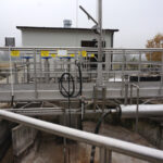 Zmodernizowana oczyszczalnia ścieków we Włoszczowie (6 listopada 2015 r.) / Marlena Płaska / Radio Kielce