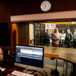 Krzysztof Cugowski i Dziennikarze Radia Kielce nagrywają pastorałkę (26 listopada 2015 r.) / Wojciech Habdas / Radio Kielce